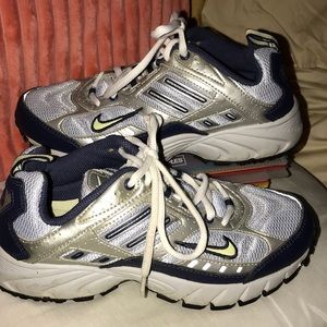 Nike woman’s size 6.5.